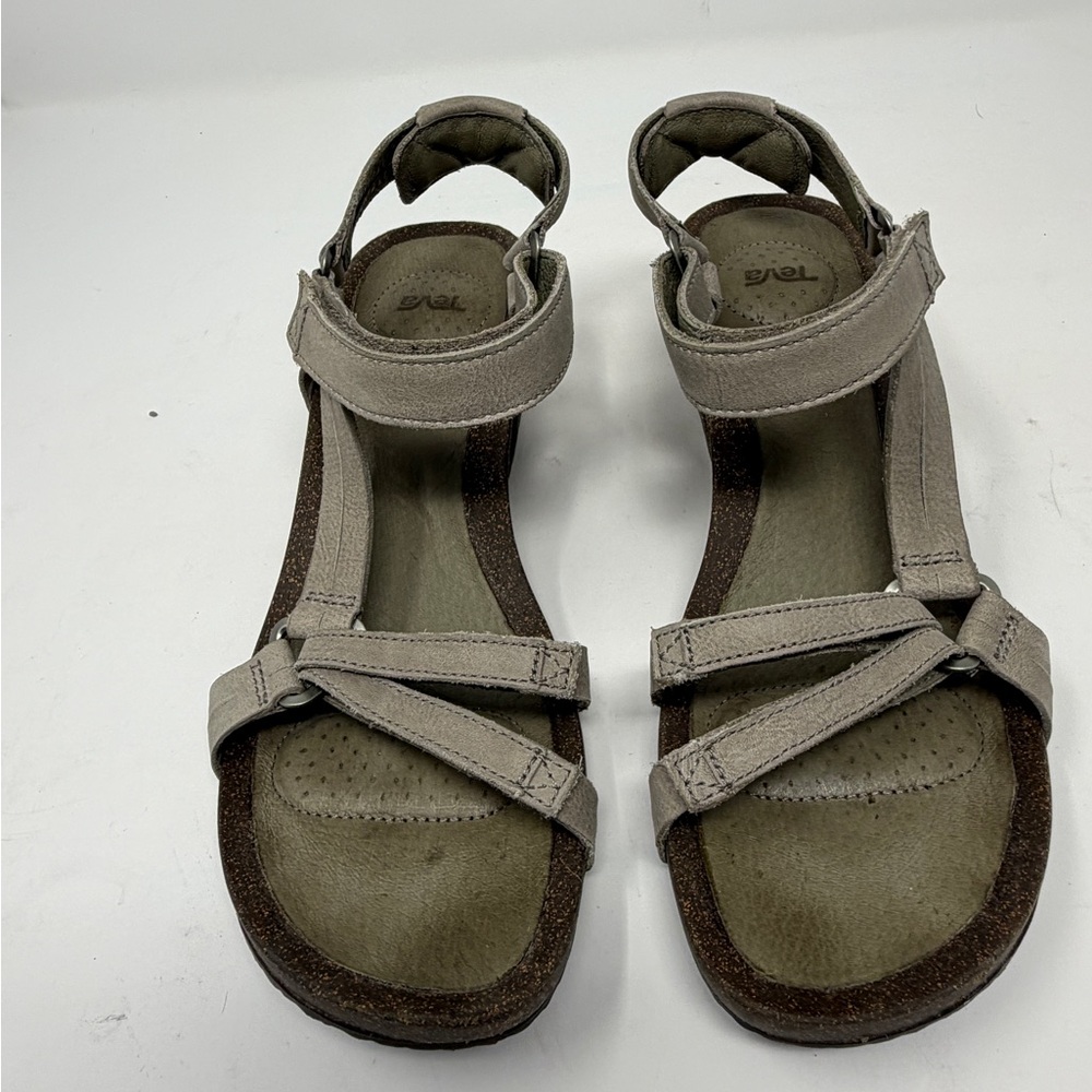 Teva Neutral Gray Comfort Strap wedge Women's Sandals size 8